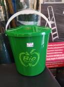 kyblík na bioodpad do domácnosti.jpg